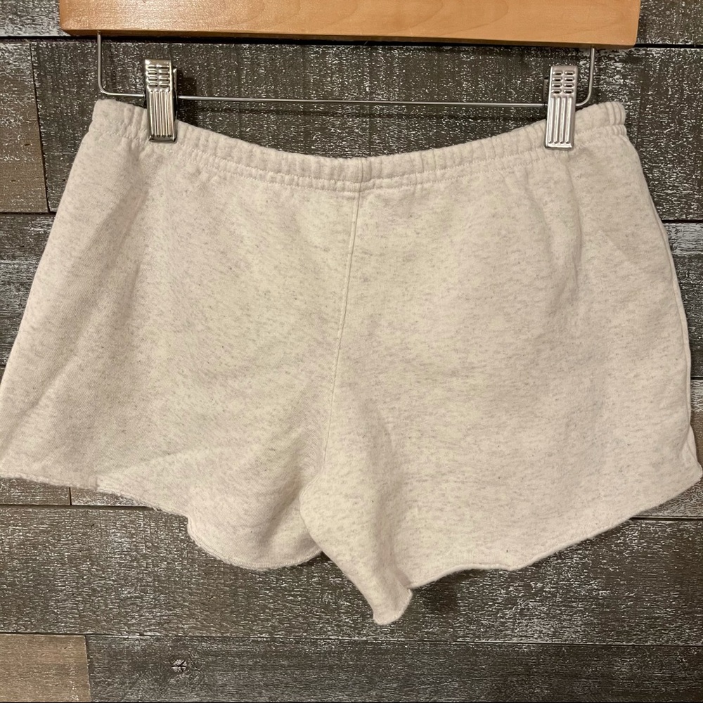COPY - Brandy Melville shorts - Picture 2 of 3